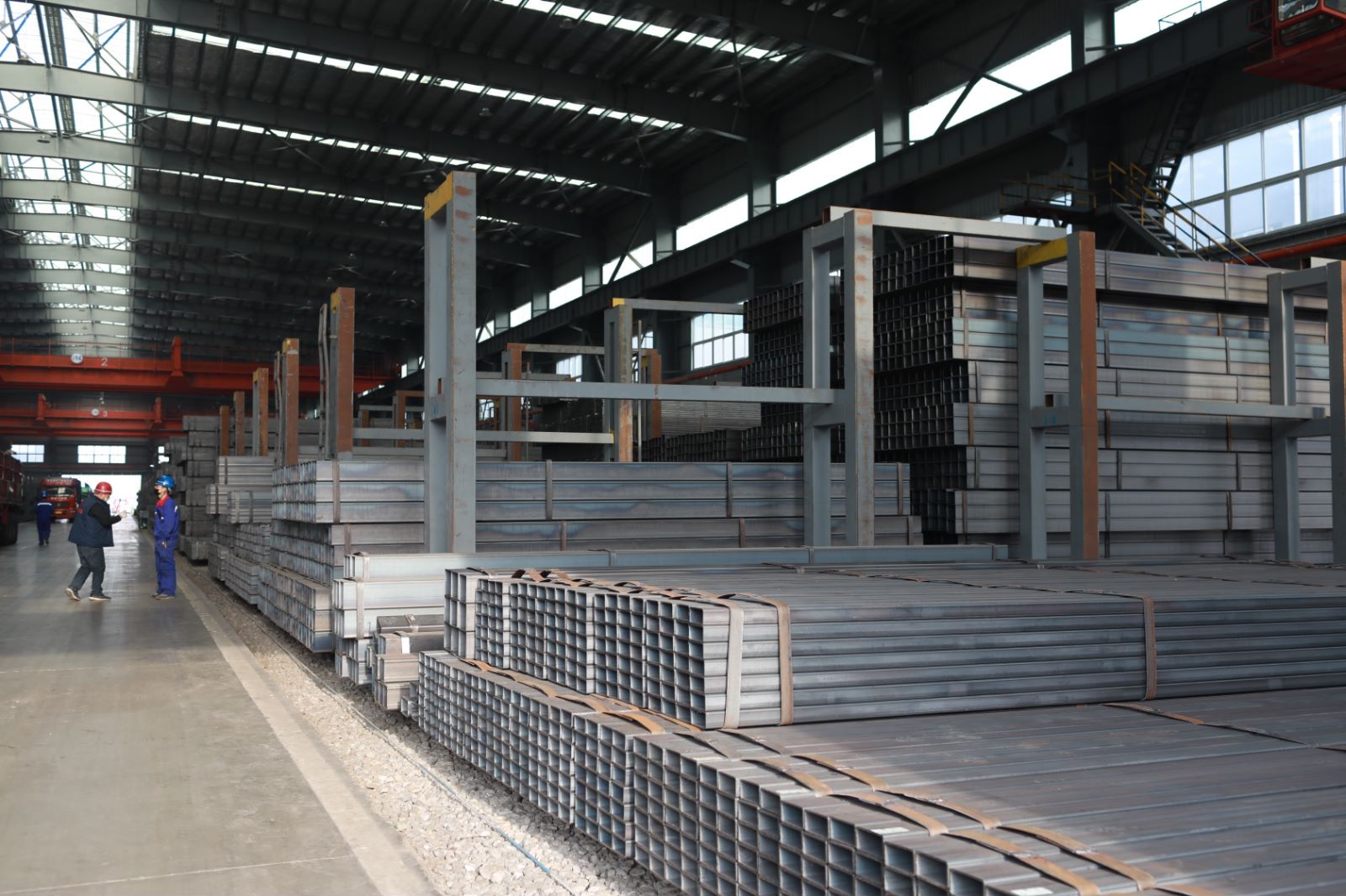 分析方矩管在焊接時開裂的原因是什么，應(yīng)當(dāng)如何避免。